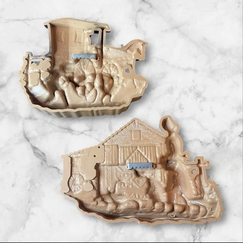 Vintage Burwood Products Wall Hanging Plaques Decor Amish Set Of 2